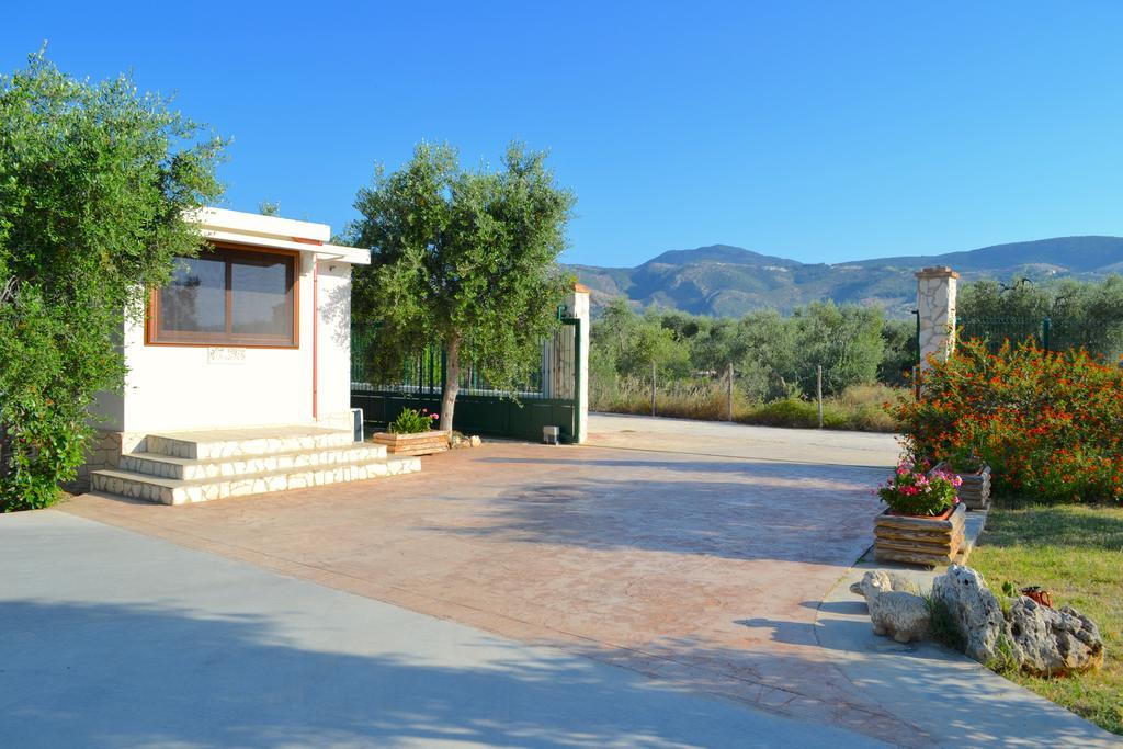 Agriturismo Antichi Ulivi Mattinata Ngoại thất bức ảnh